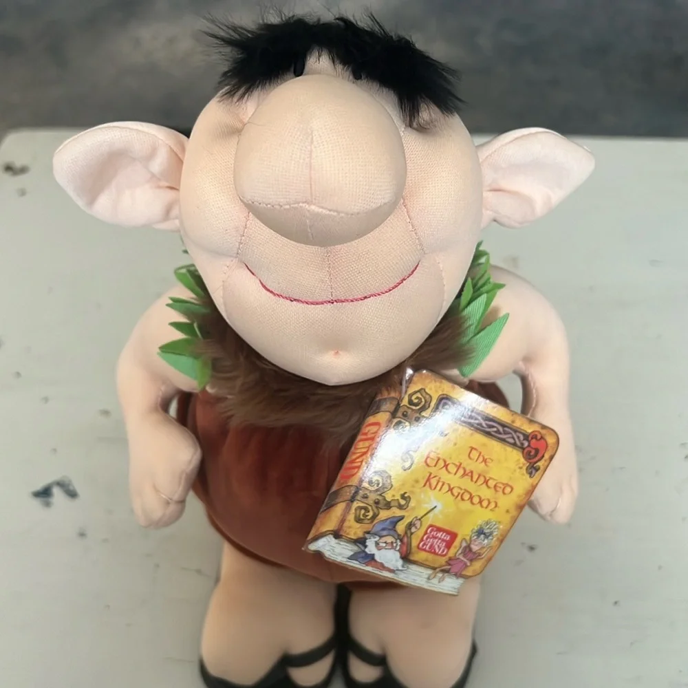 12 inch Sygmund from The enchanted kingdom. GUND. New with tag